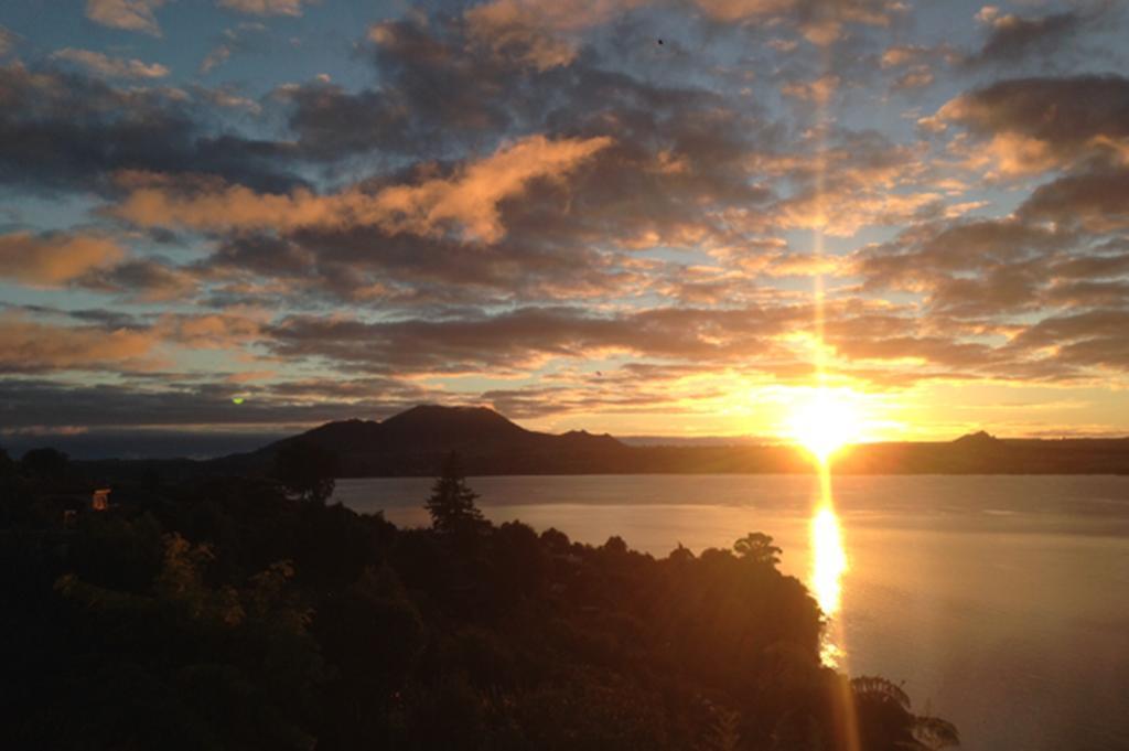 Serenity On Wakeman Lac Lac Taupo Extérieur photo