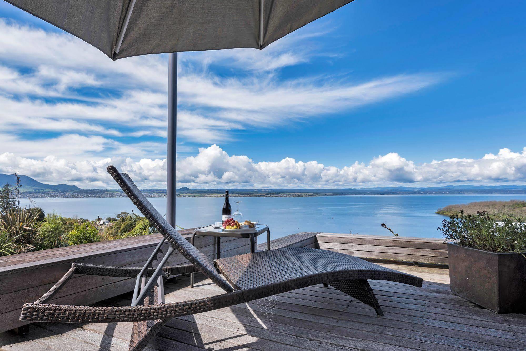 Serenity On Wakeman Lac Lac Taupo Extérieur photo